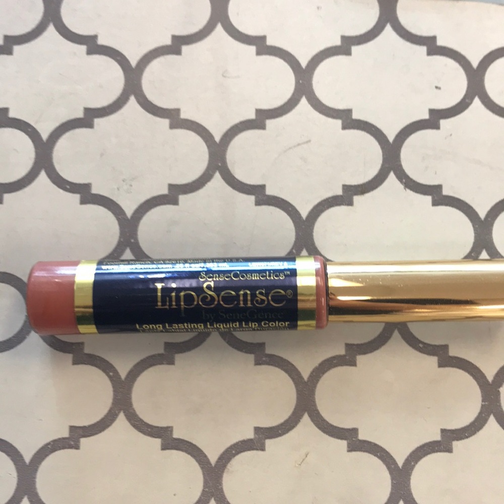 Lipsense